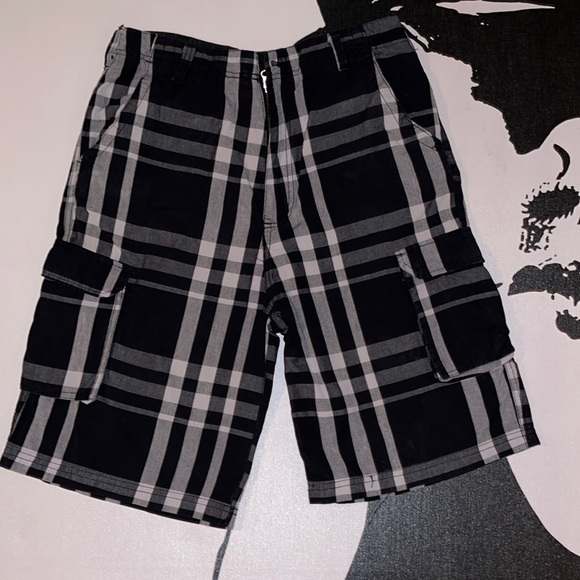 Radius | Boys Checkered Cargo Shorts - Picture 1 of 6